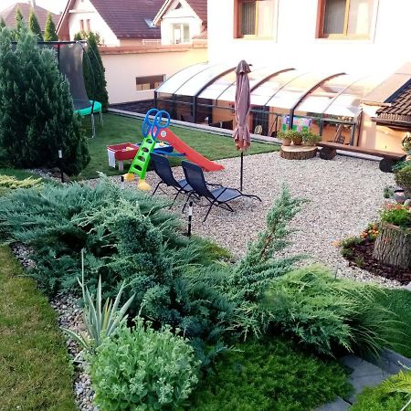 Brezno 2 Izbovy Apartman Sabi Dış mekan fotoğraf