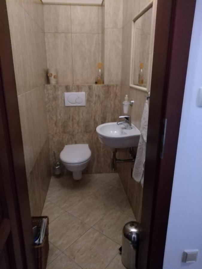 Brezno 2 Izbovy Apartman Sabi Dış mekan fotoğraf
