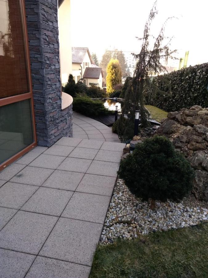 Brezno 2 Izbovy Apartman Sabi Dış mekan fotoğraf